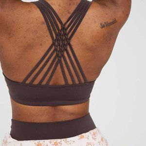 Aerie OFFLINE Real Me Stretch Macrame Sports Bra size medium